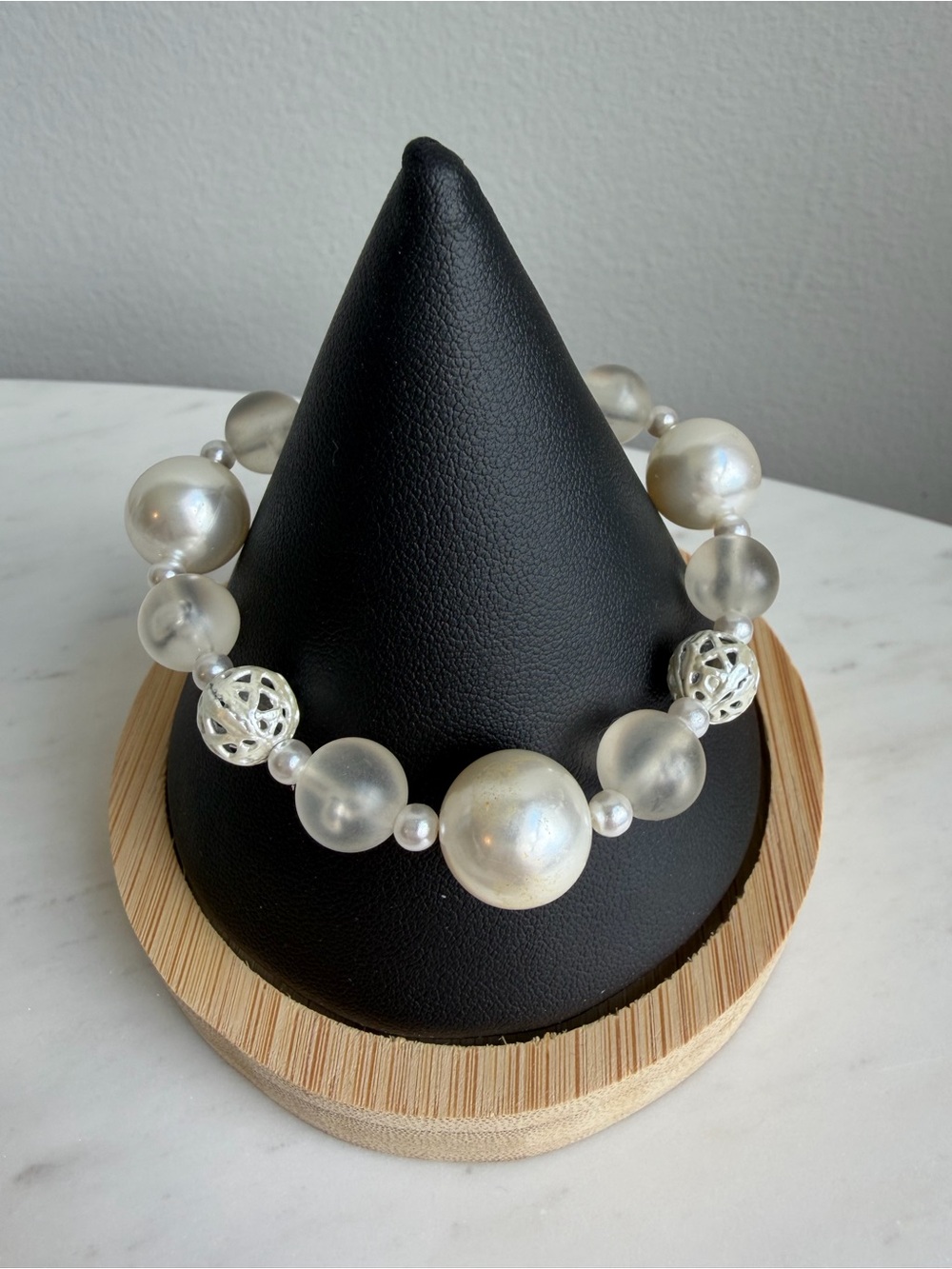 Vintage Elegant Pearly White Chunky Bead Necklace and Bracelet - Picture 3 of 8